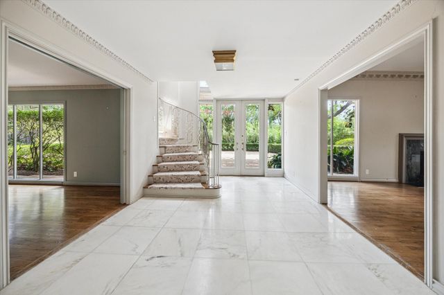 626 Rocky River Road, Houston, TX 77056