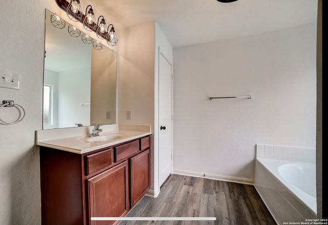 11918 LUCKEY VW, San Antonio, TX 78252