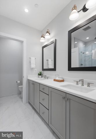 729 PARK AVE, Falls Church, VA 22046