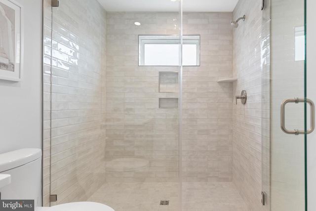 729 PARK AVE, Falls Church, VA 22046