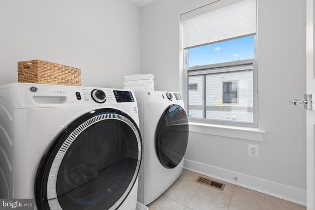 729 PARK AVE, Falls Church, VA 22046