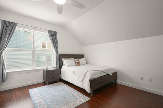 5616 S 1st ST 18, Austin, TX 78745