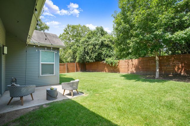 5616 S 1st ST 18, Austin, TX 78745