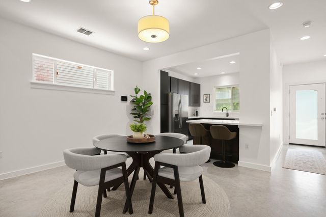5616 S 1st ST 18, Austin, TX 78745