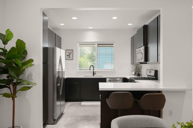 5616 S 1st ST 18, Austin, TX 78745