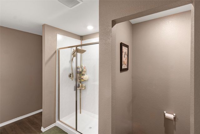 806 Twin Edge Drive, Royse City, TX 75189