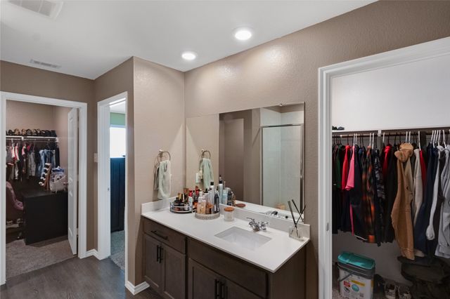 806 Twin Edge Drive, Royse City, TX 75189