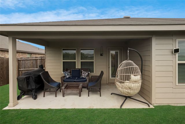 806 Twin Edge Drive, Royse City, TX 75189