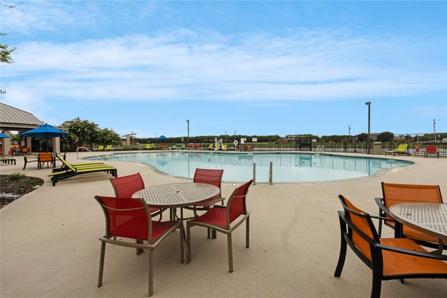 806 Twin Edge Drive, Royse City, TX 75189