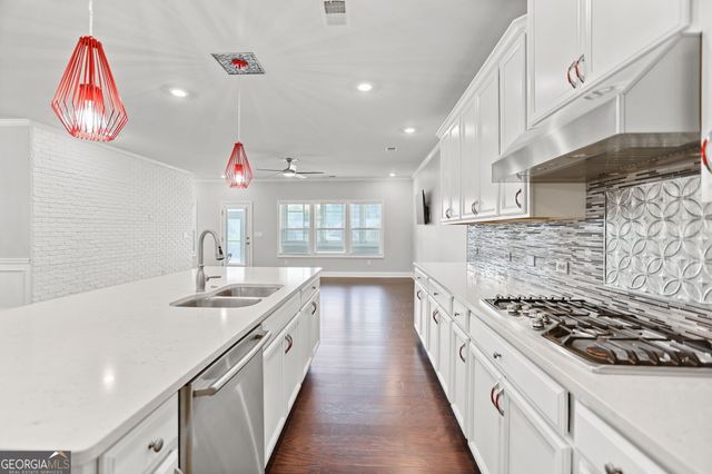 160 Maple Leaf Road, Sharpsburg, GA 30277