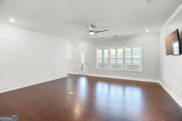 160 Maple Leaf Road, Sharpsburg, GA 30277