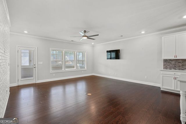 160 Maple Leaf Road, Sharpsburg, GA 30277