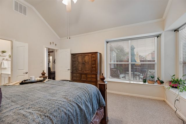 1660 Meadows Avenue, Lantana, TX 76226