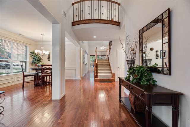 1660 Meadows Avenue, Lantana, TX 76226