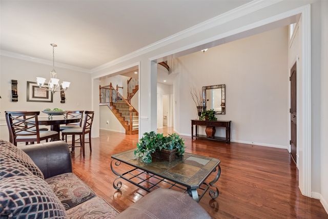 1660 Meadows Avenue, Lantana, TX 76226