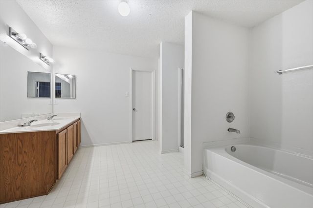 1633 Sierra Meadow Lane, Fort Worth, TX 76247