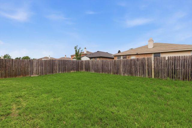 1633 Sierra Meadow Lane, Fort Worth, TX 76247