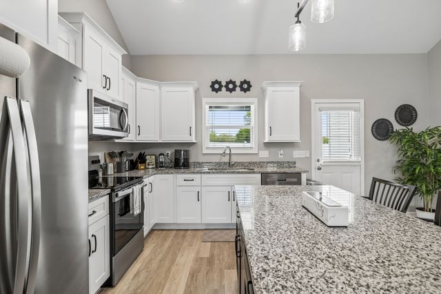 180 Vickers Rd, Smithville, TN 37166