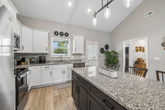 180 Vickers Rd, Smithville, TN 37166