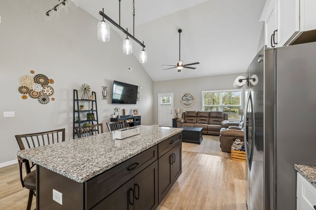 180 Vickers Rd, Smithville, TN 37166