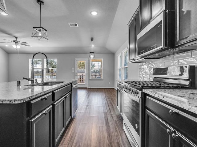 6096 Pearland Place, Pearland, TX 77581