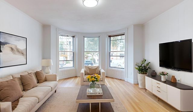 513 Beacon 3, Boston, MA 02115