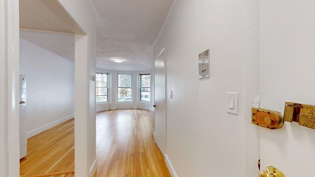 513 Beacon 3, Boston, MA 02115