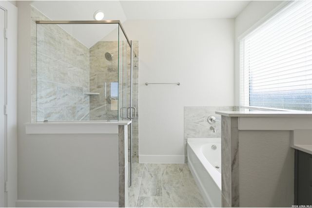 212 Ednie Ln, Mico, TX 78056