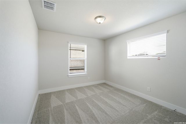 212 Ednie Ln, Mico, TX 78056