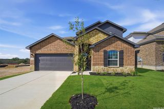 212 Ednie Ln, Mico, TX 78056