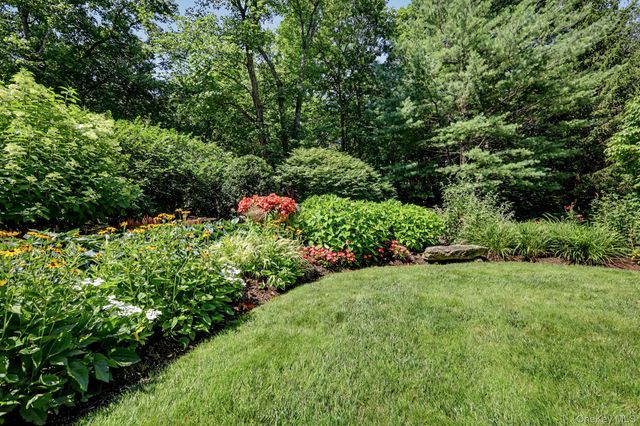 336 Smith Ridge Road, South Salem, NY 10590