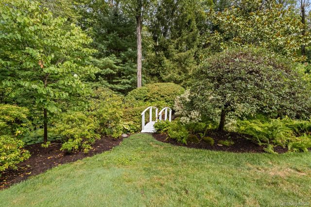 336 Smith Ridge Road, South Salem, NY 10590
