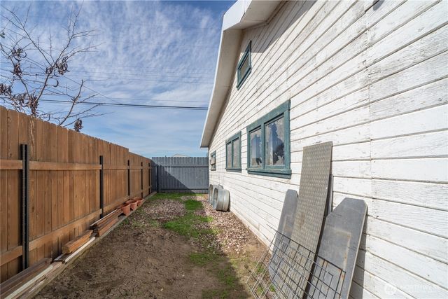 206 S Alder Street, Odessa, WA 99159