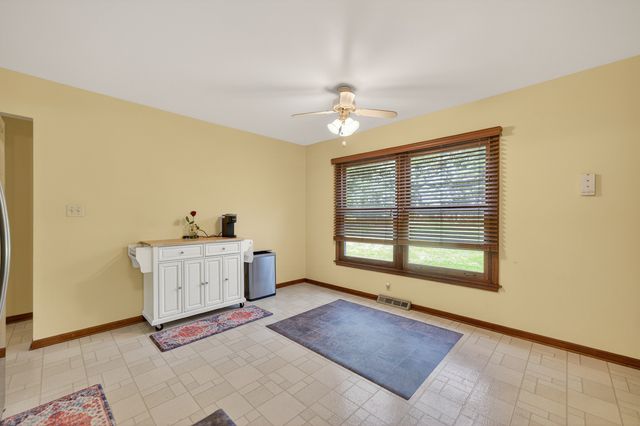 272 S Forest Avenue, Batavia, IL 60510