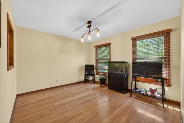272 S Forest Avenue, Batavia, IL 60510