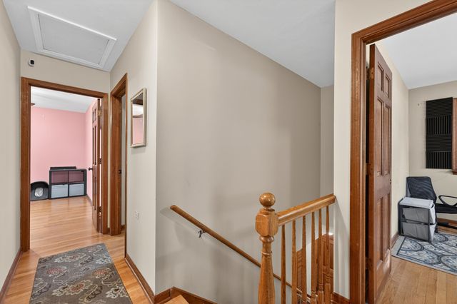 272 S Forest Avenue, Batavia, IL 60510