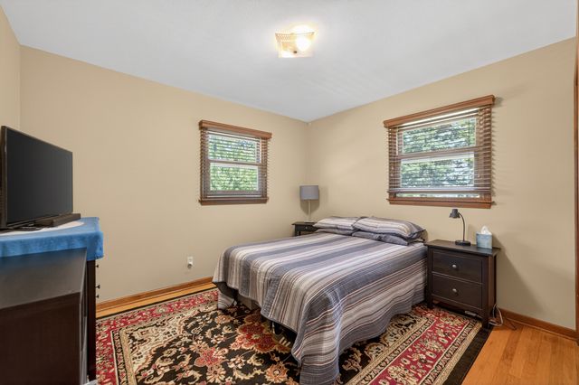 272 S Forest Avenue, Batavia, IL 60510