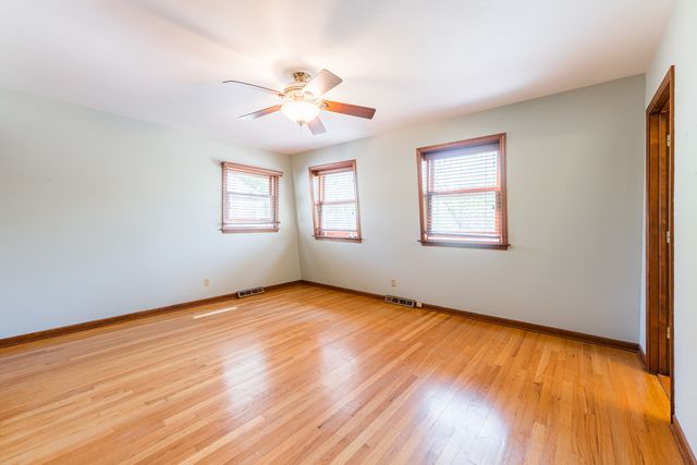 272 S Forest Avenue, Batavia, IL 60510