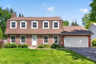 272 S Forest Avenue, Batavia, IL 60510
