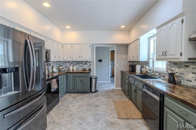 16960 Lemming Lane, St Robert, MO 65584