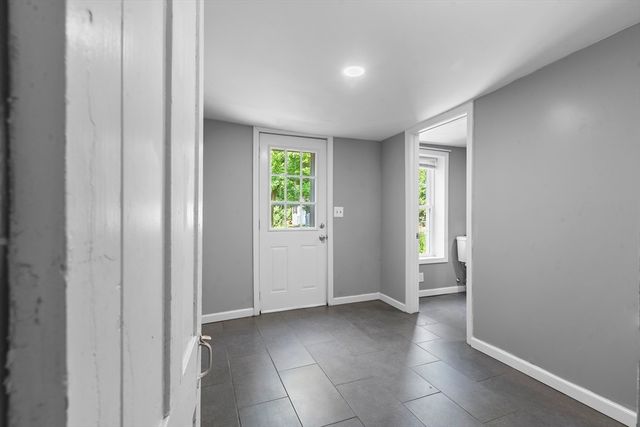2 Princeton Rd, Sterling, MA 01564