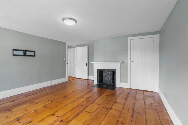 2 Princeton Rd, Sterling, MA 01564