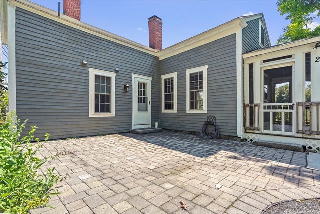 2 Princeton Rd, Sterling, MA 01564