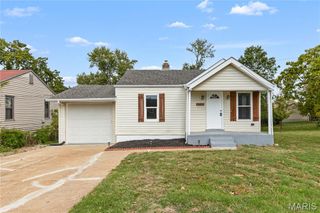 10591 Clarendon Avenue, St Louis, MO 63114