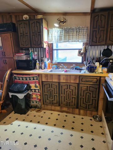 1870 Chuckey Highway, Chuckey, TN 37641