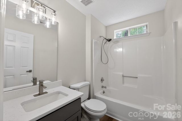 1545 Bear Mountain Road, Charlotte, NC 28214