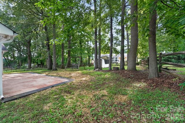 1545 Bear Mountain Road, Charlotte, NC 28214