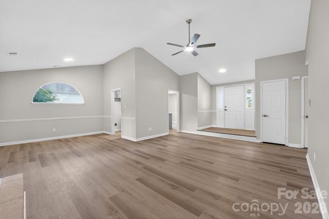 1545 Bear Mountain Road, Charlotte, NC 28214