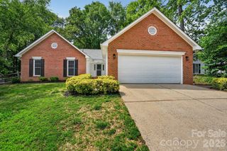 1545 Bear Mountain Road, Charlotte, NC 28214