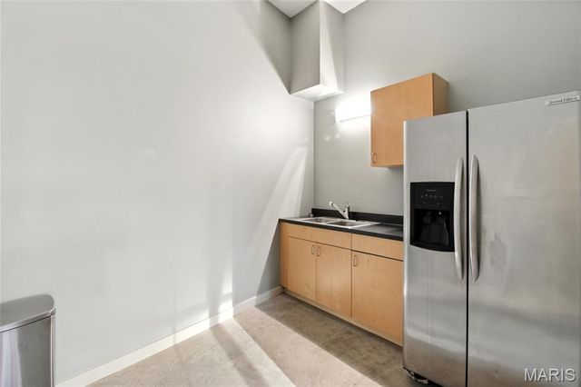 1627 Locust Street 202, St Louis, MO 63103